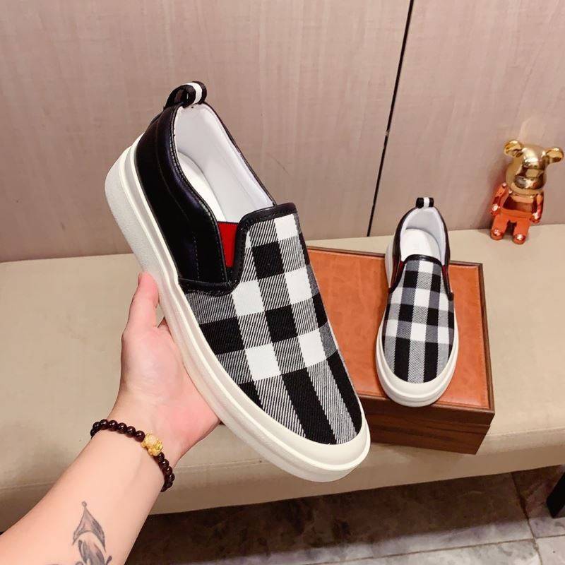 Burberry Low Shoes